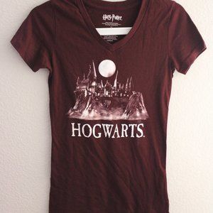Harry Potter Hogwarts maroon t shirt